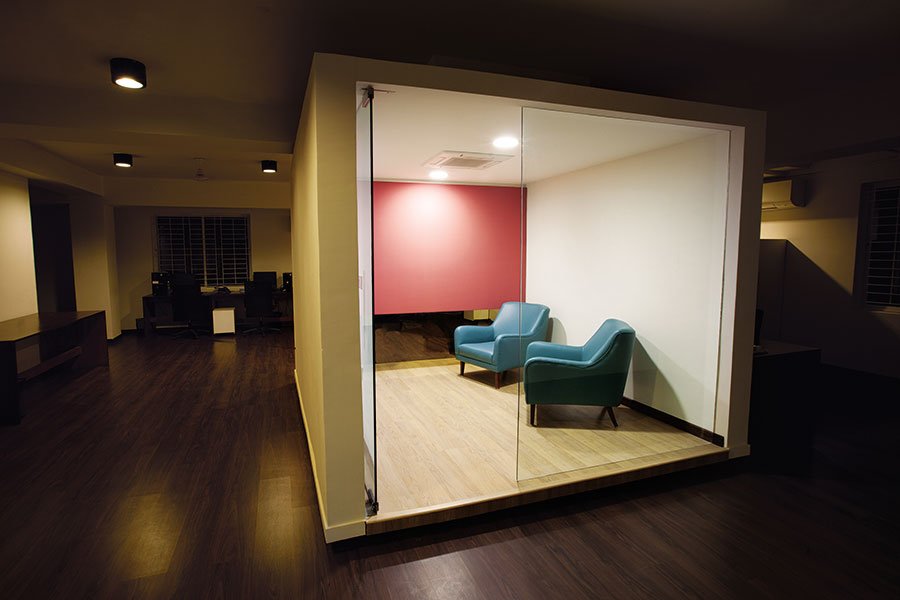  White Canvas Office interiors - Unique cubicles