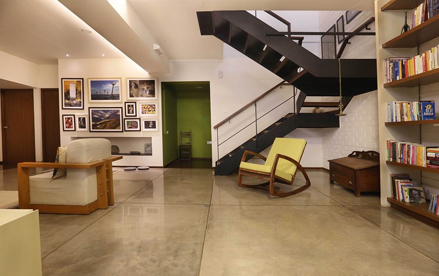 Level Entrance - P& S Residence 