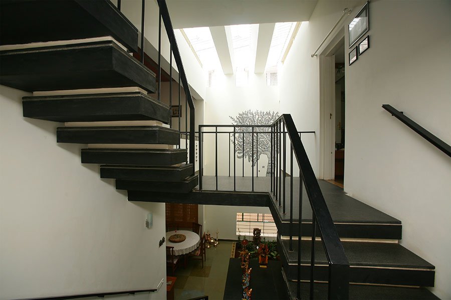 Staircase landing design