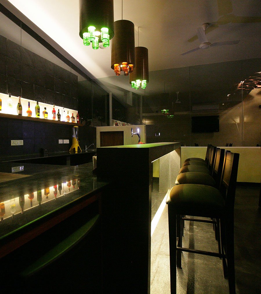 Bar counter design - Esko Lounge