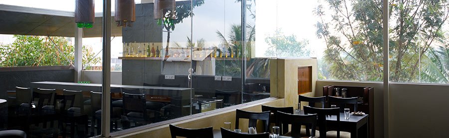 Bay windows for light - lounge design