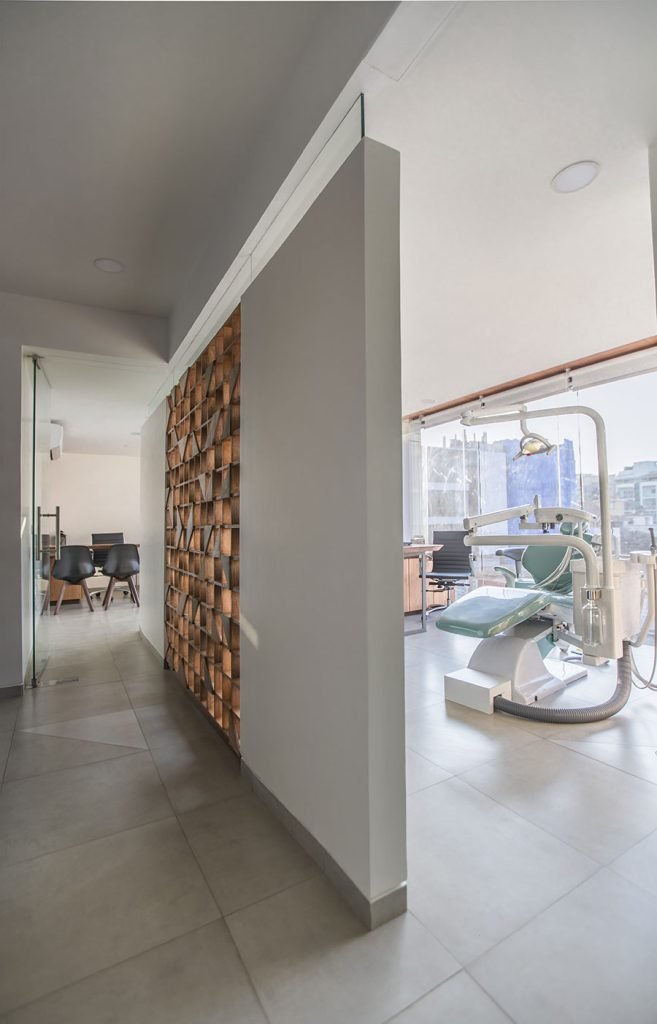 Dental Clinic Interior Design by Kamat & Rozario Architecture