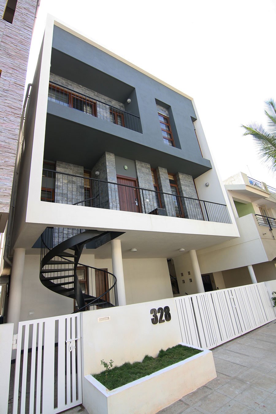 Residential House Design  - front view of house 328