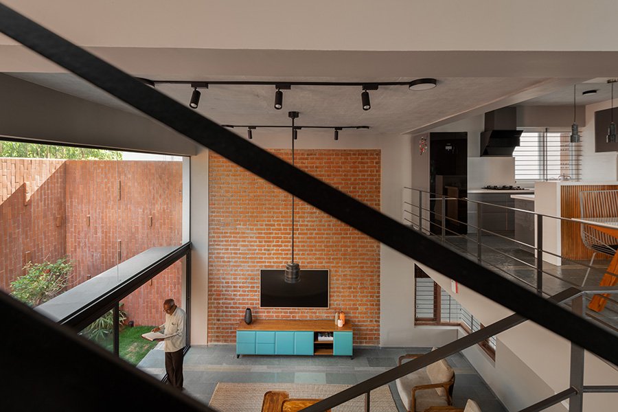 big-small-house-design